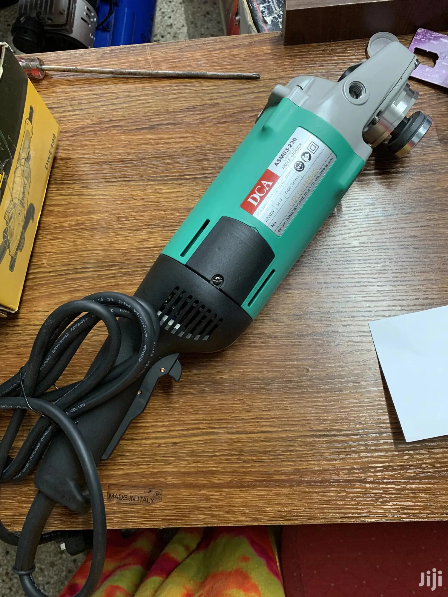 DCA Angle Grinder