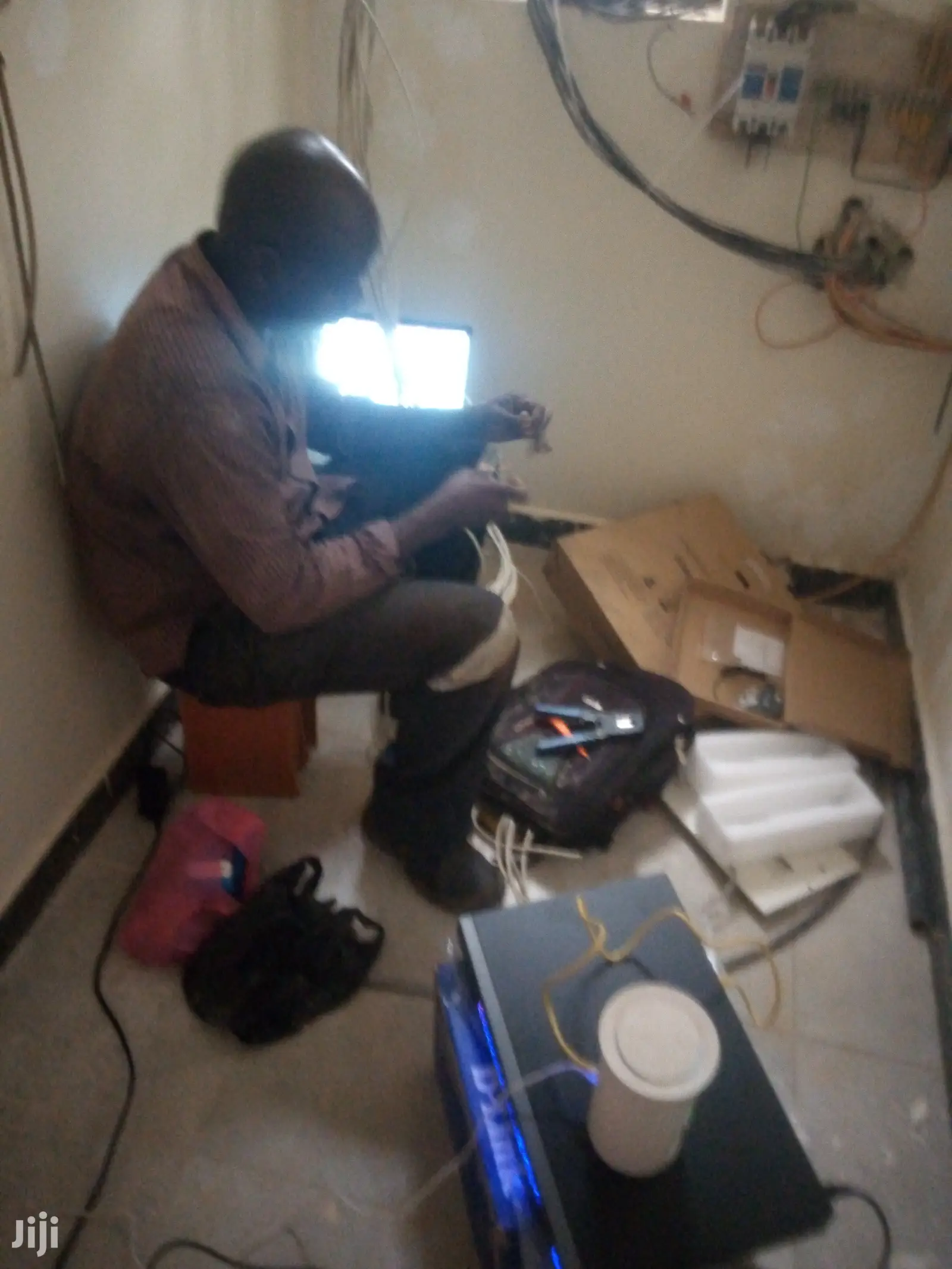 Technician(IP, Analog Cctv, Computer Networks, Intercom Pbx)