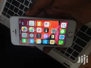 Apple iPhone SE 16 GB White