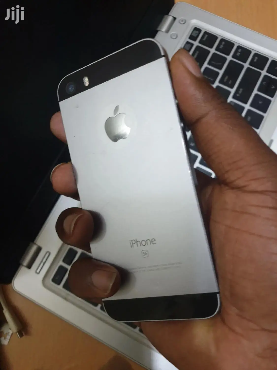Apple iPhone SE 16 GB White