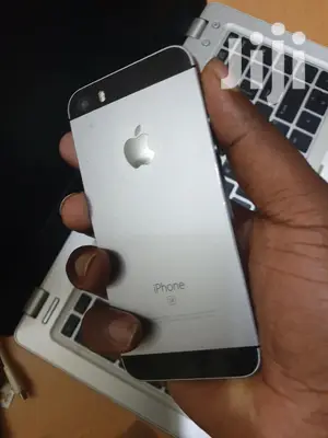 Apple iPhone SE 16 GB White