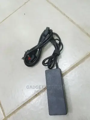 Acer Charger Yellow Pin