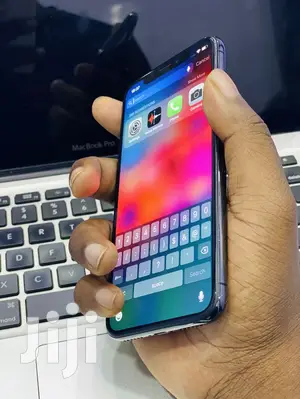 Apple iPhone X 64 GB Black