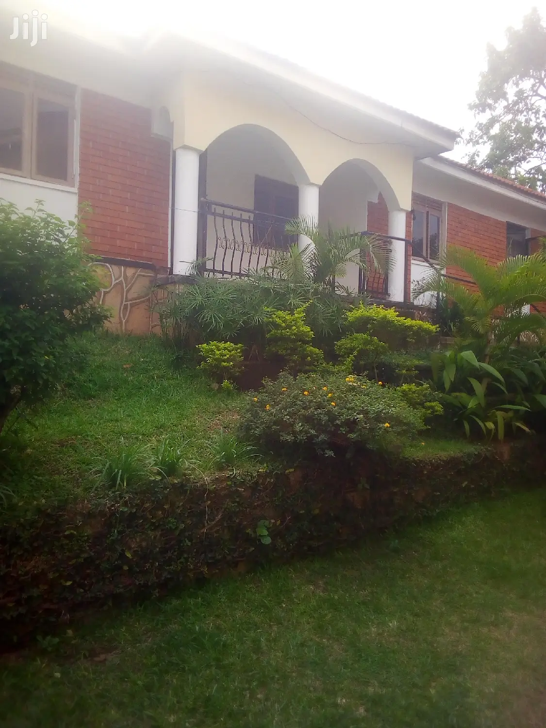 2bdrm House in Kampala for rent