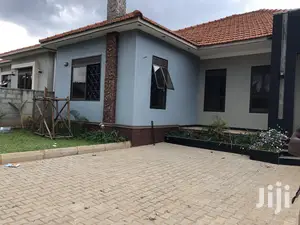 House in Kiira on Sale