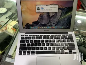 Laptop Apple MacBook Air 2GB Intel Core i5 SSD 60GB
