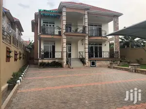 Kisaasi Classy Mansion on Sell