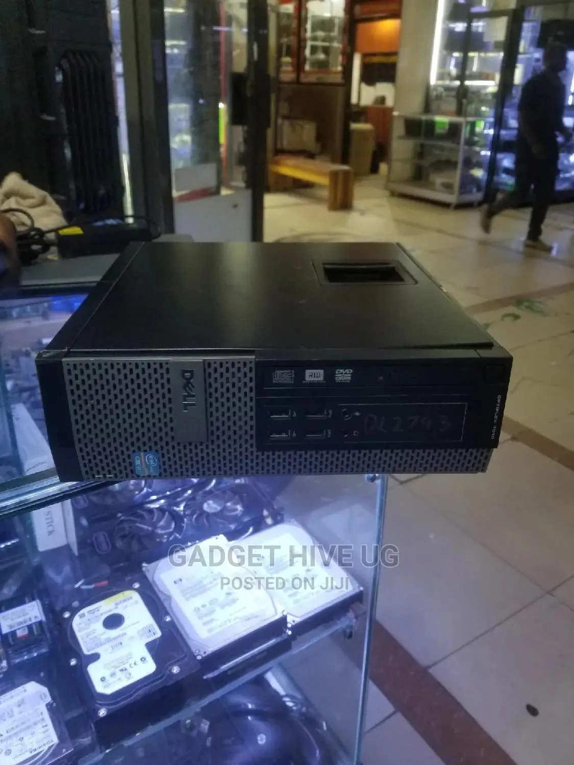 Desktop Computer Dell 4GB Intel Core I3 500GB