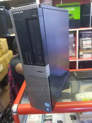 Desktop Computer Dell 4GB Intel Core I5 500GB