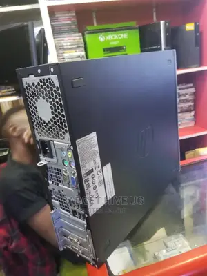 Desktop Computer HP 4GB Intel Core I5 500GB