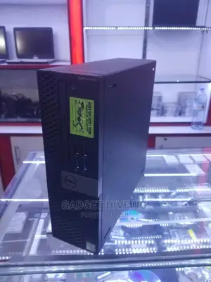 Desktop Computer Dell 4GB Intel Core I7 500GB