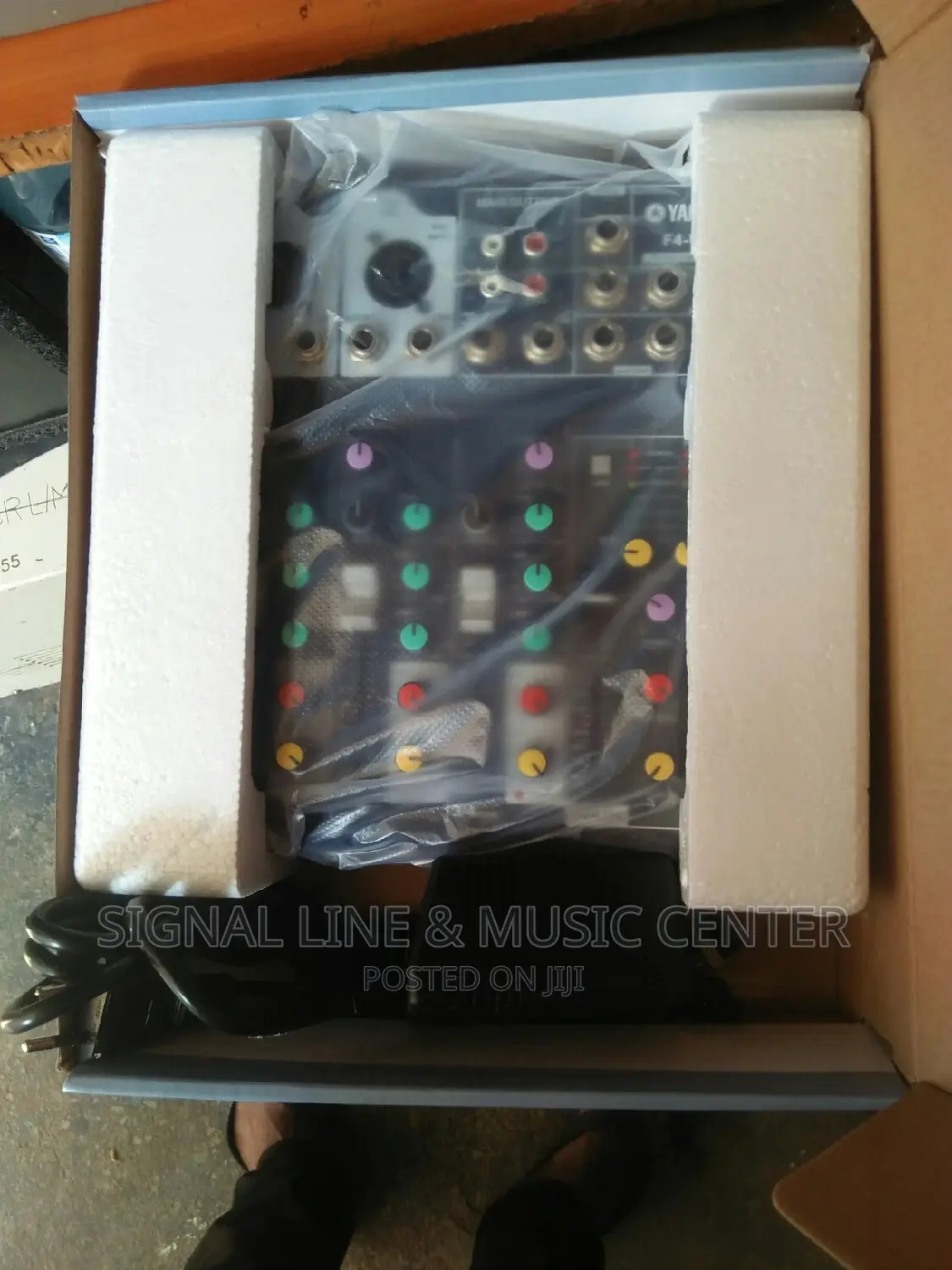 Yamaha 4 Channel Live Mixer