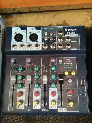 Yamaha 4 Channel Live Mixer