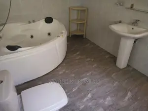 Nice House For Rent In Bugolobi With A Pool