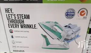 Geepas Ceramic Sole-Plate Steam Iron 2400W