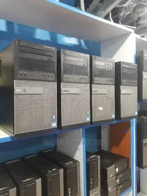 Desktop Computer Dell 4GB Intel Core I5 500GB