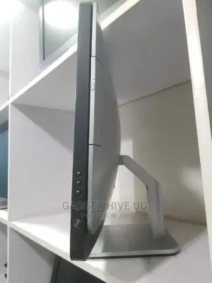 Desktop Computer Dell 4GB Intel Core I3 500GB