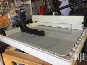 Heavy Duty Paper Cutting Machine
