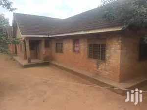 3bdrm Duplex in Rubaga for sale