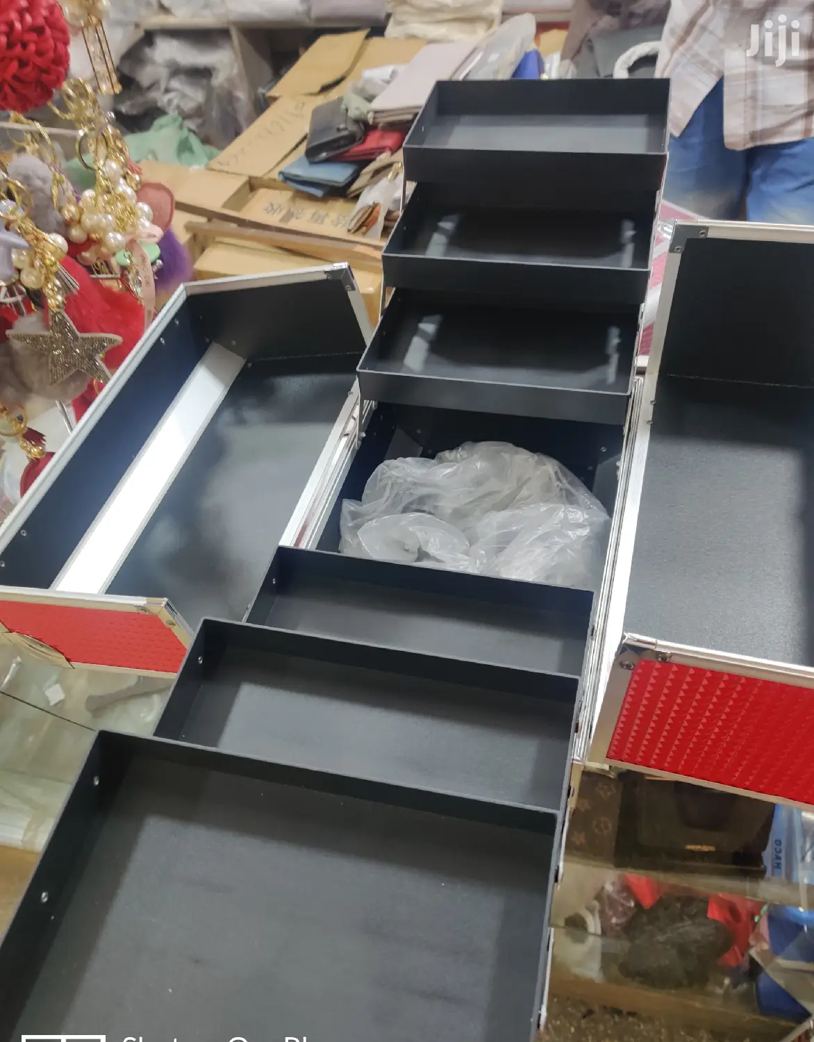 Large Capacity Makeup Train Cases Makeup Box and Jewelry Box