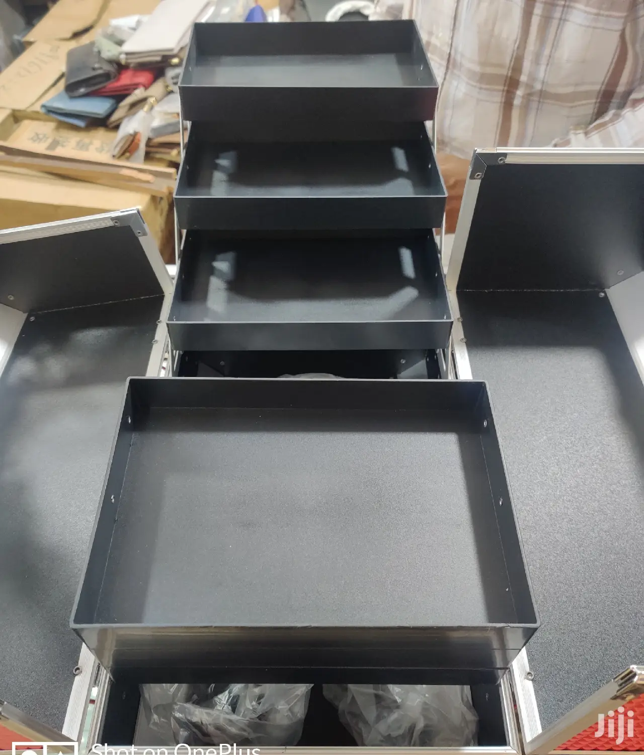Large Capacity Makeup Train Cases Makeup Box and Jewelry Box
