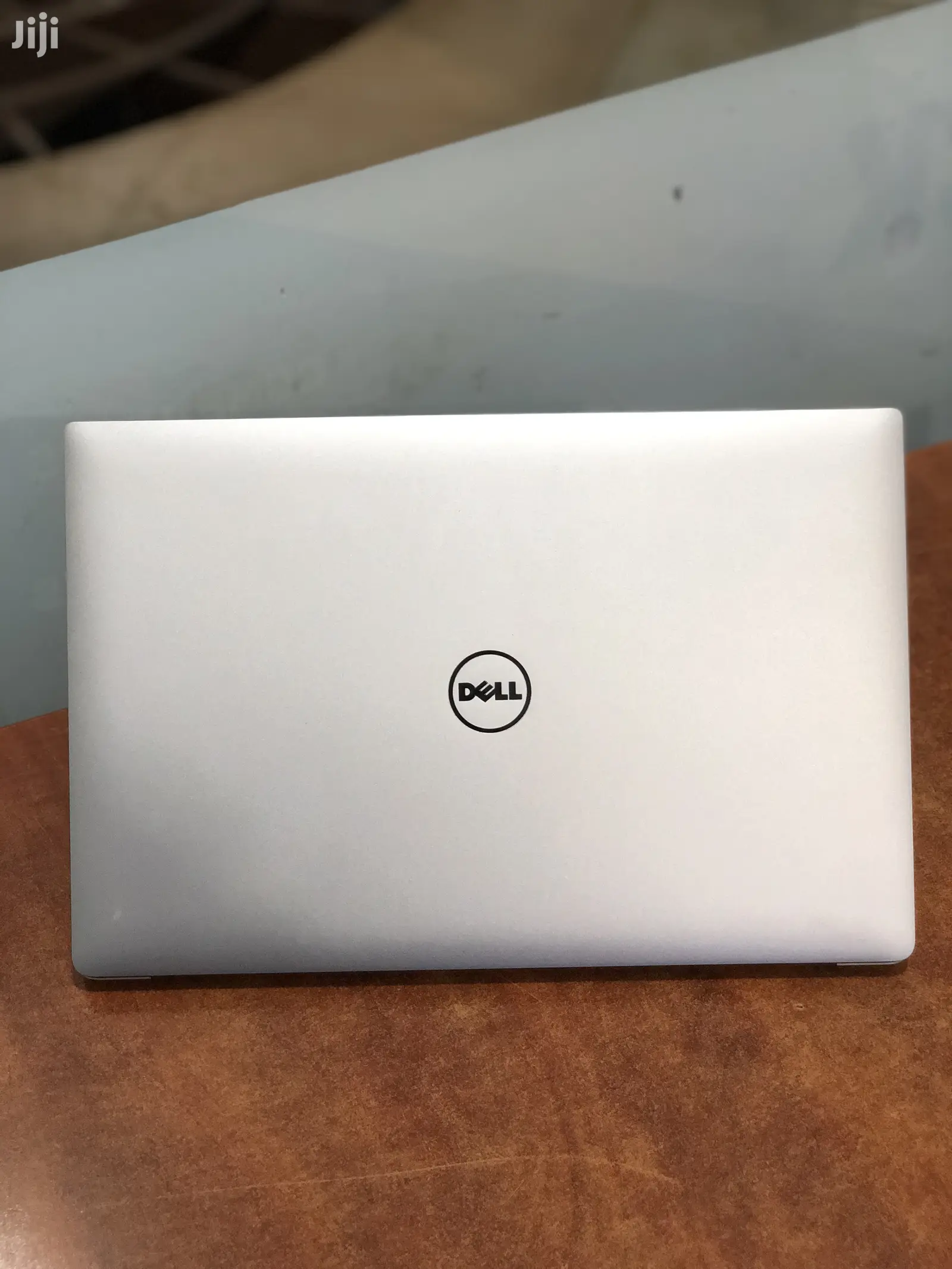 New Laptop Dell XPS 15 9560 16GB Intel Core I7 SSD 512GB
