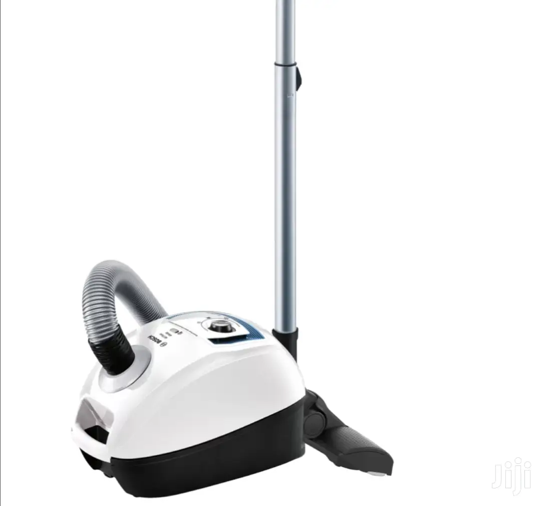 German BOSCH Prosilence Bagged Vacuum Cleaner 700W