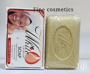White Express Lightening and Exfoliating Soap