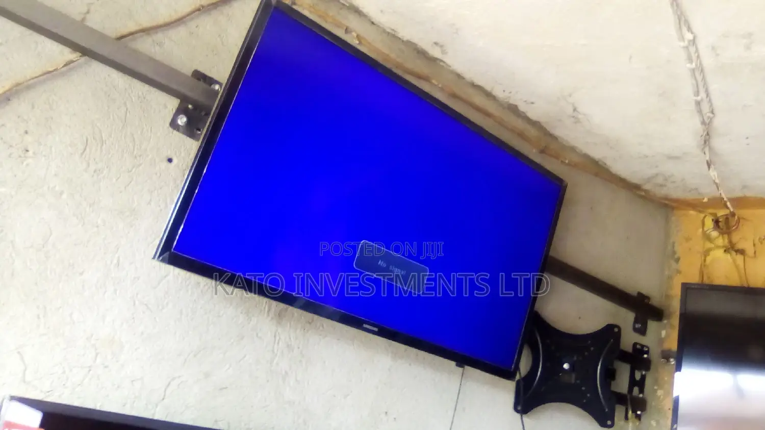 Samsung 32 Inches Tv