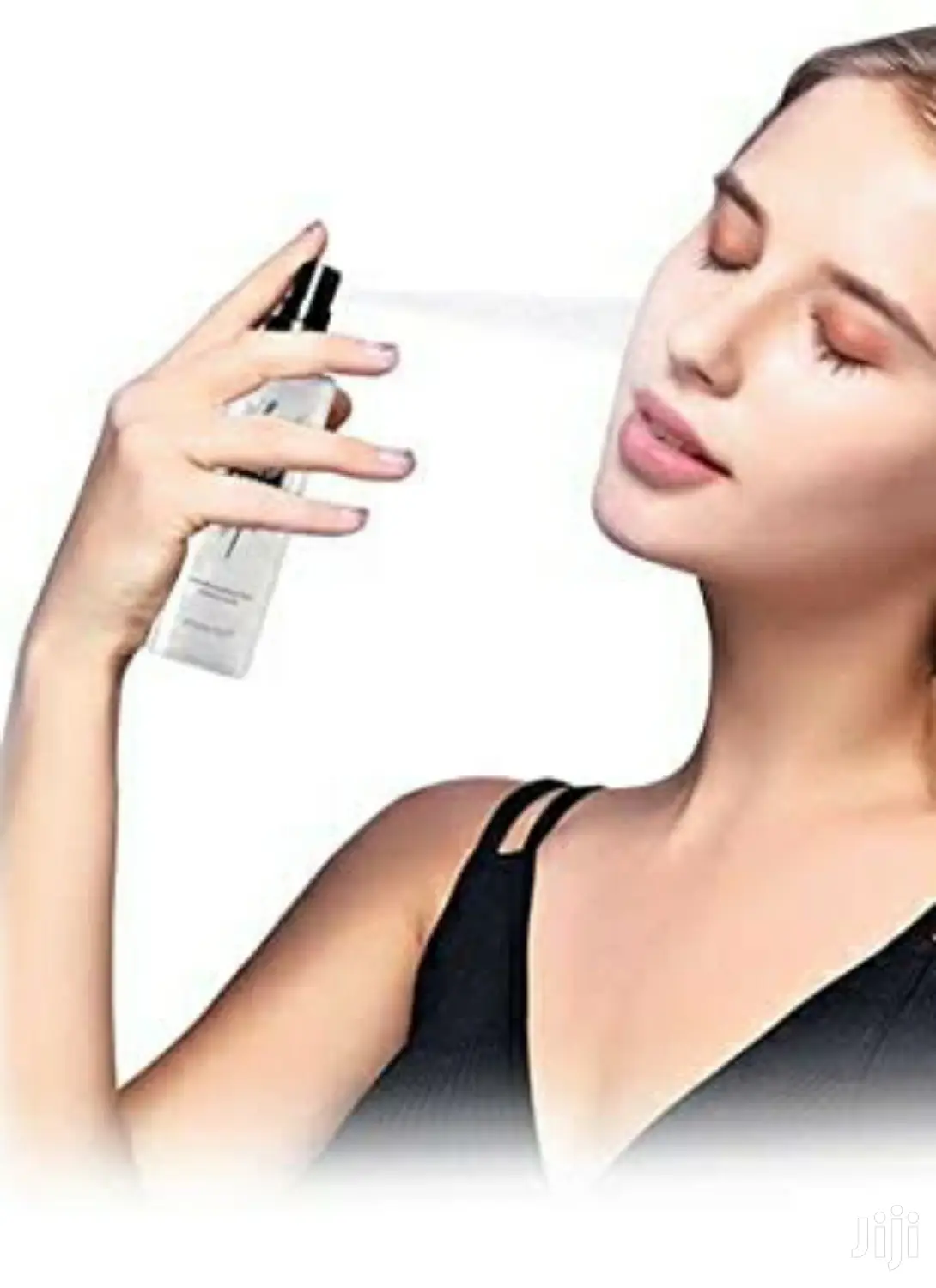 Naked Makeup Moisture Finishing Spray Fixer