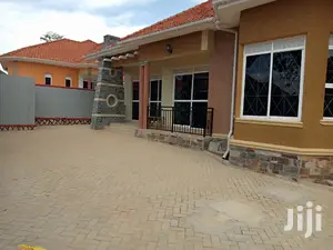Kira Bungaloo on Sell