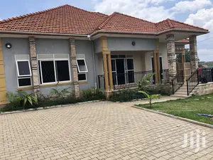 Palatial Bungalow in Kira for Sell