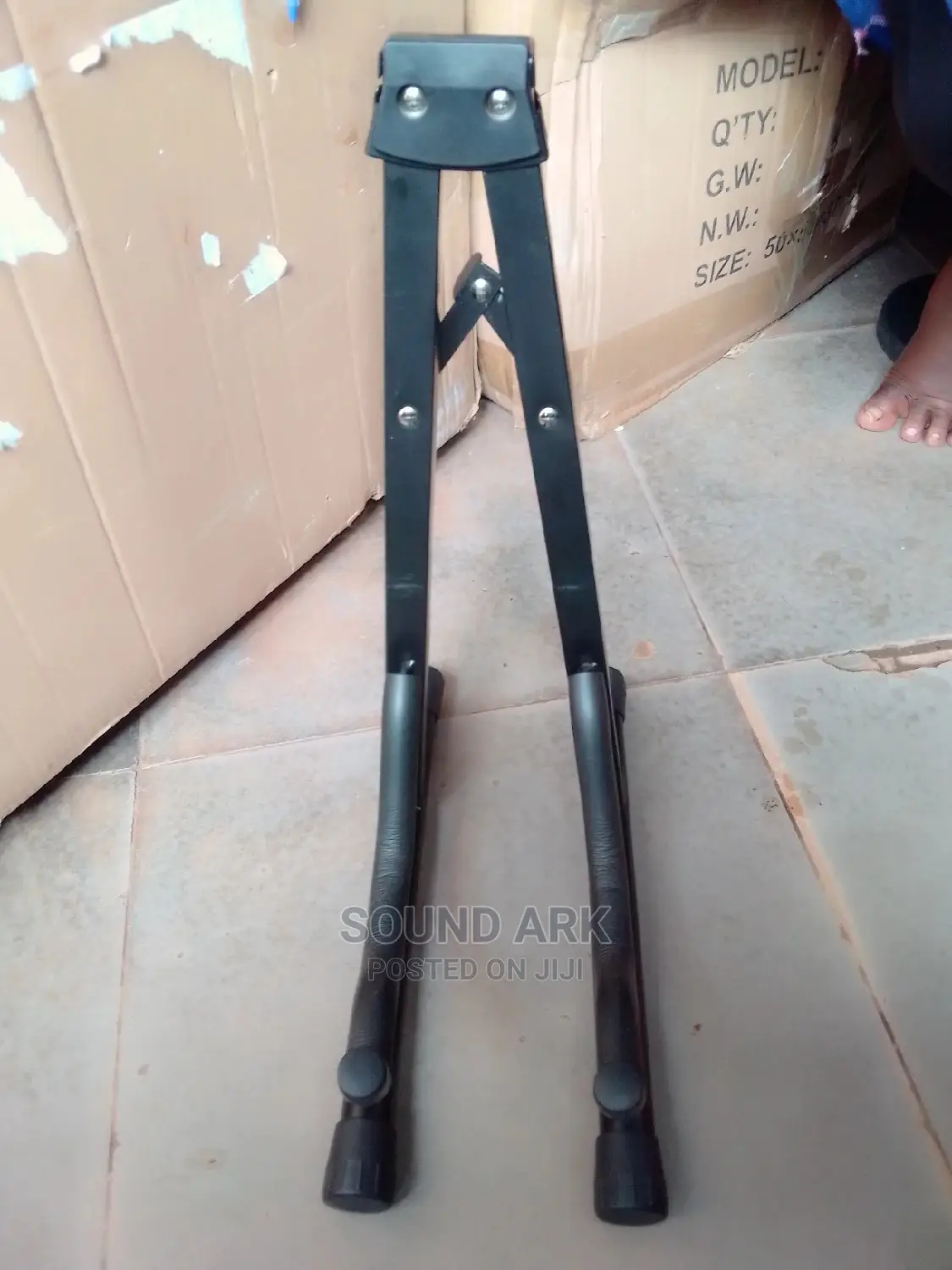 Guitar Stand