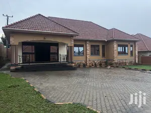 Mutungo Five Star Residential Bungalow on Sale