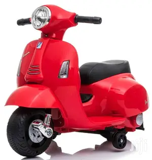 UK Licensed Vespa GTS 6V Ride on Scooter With Stabiliser 30W