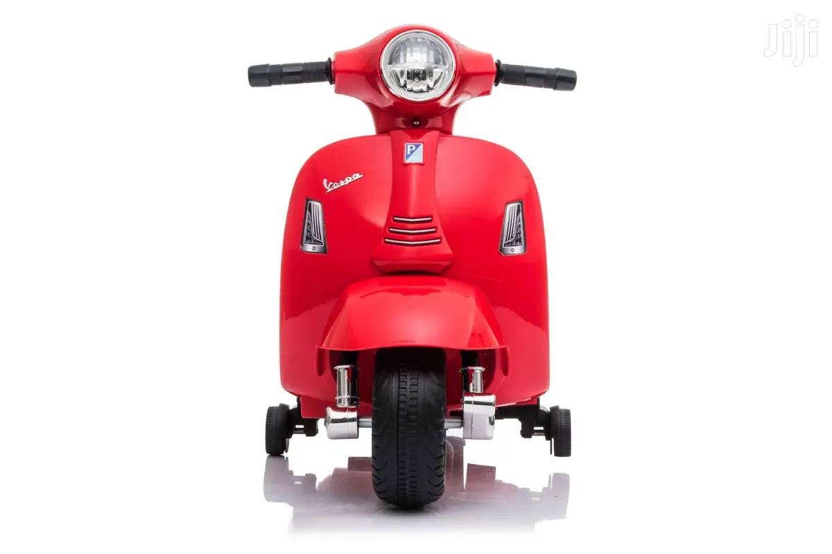 UK Licensed Vespa GTS 6V Ride on Scooter With Stabiliser 30W