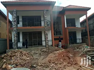 Kiira Six Bedrooms Palatial House On Sell
