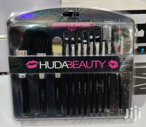High Quality Professional Makeup Brush Set Of 12pcs
