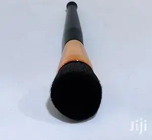 Markeup Large Brush for Blending Cream Foundation and Powder