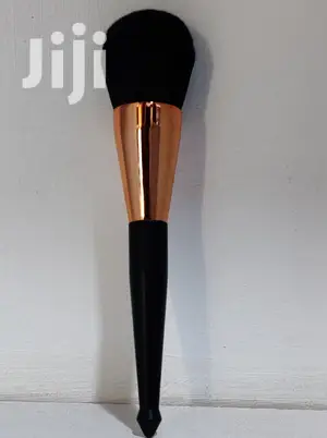 Markeup Large Brush for Blending Cream Foundation and Powder