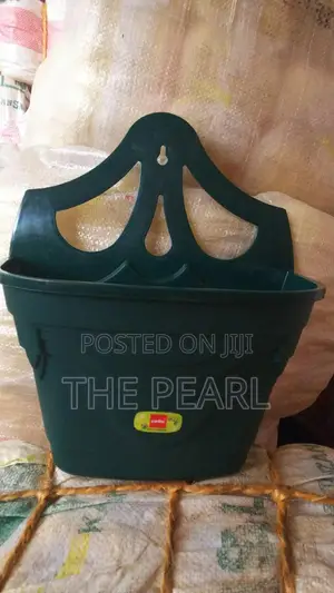 Plastic Wall Hanging Flower Pots