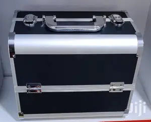 Portable Lockable Makeup Train Case Makeup Box for Jewelry