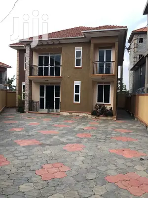 Kiiira Mansion Of 6 Bedrooms On Sell