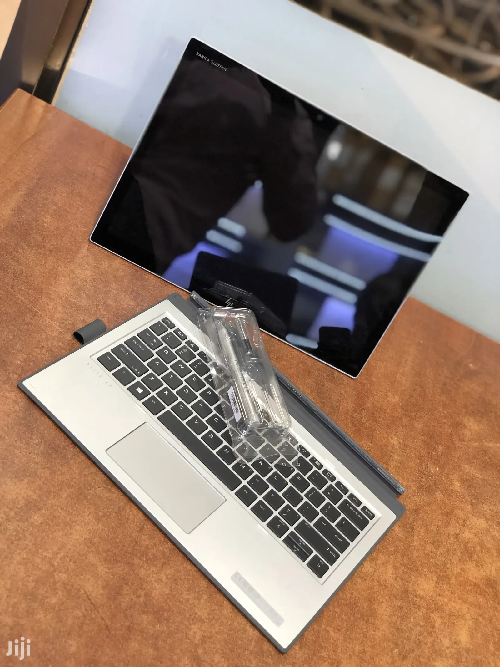 New Laptop HP Elite x2 1013 G3 8GB Intel Core i5 SSD 256GB