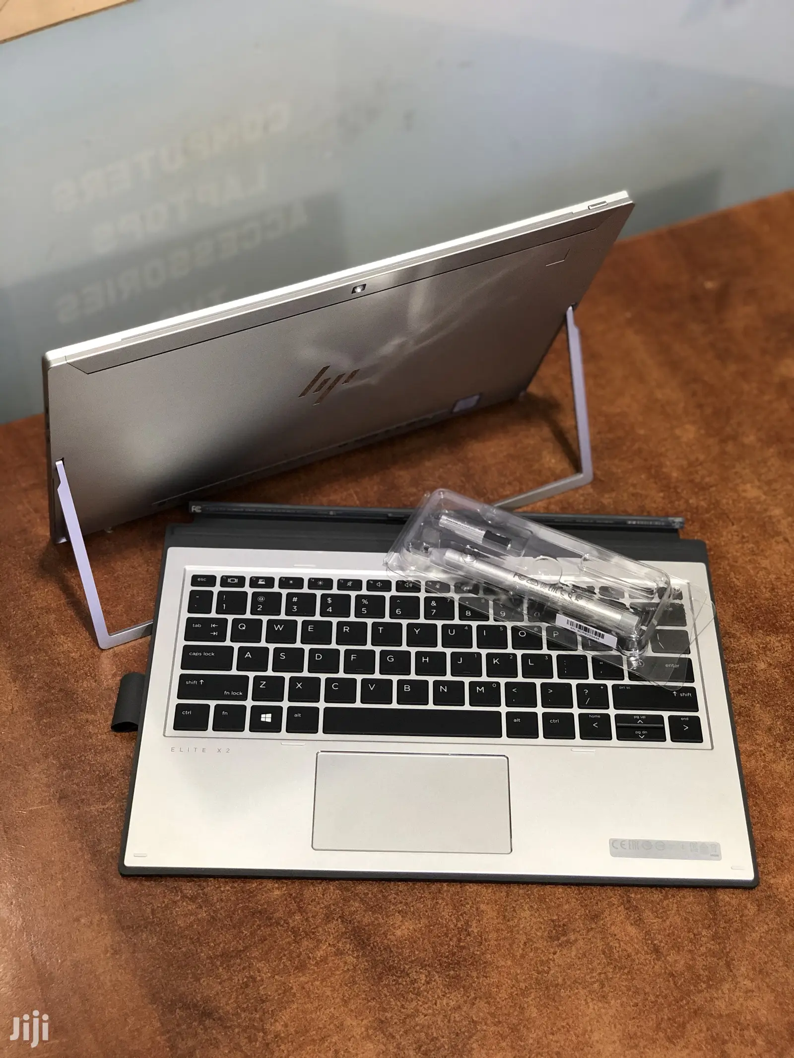 New Laptop HP Elite x2 1013 G3 8GB Intel Core i5 SSD 256GB