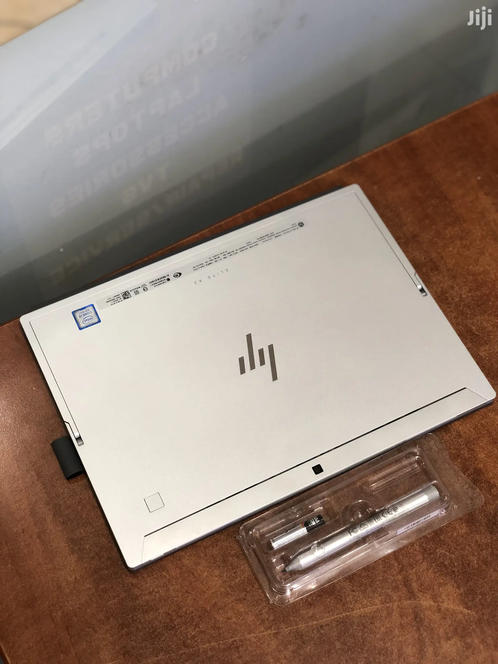 New Laptop HP Elite x2 1013 G3 8GB Intel Core i5 SSD 256GB
