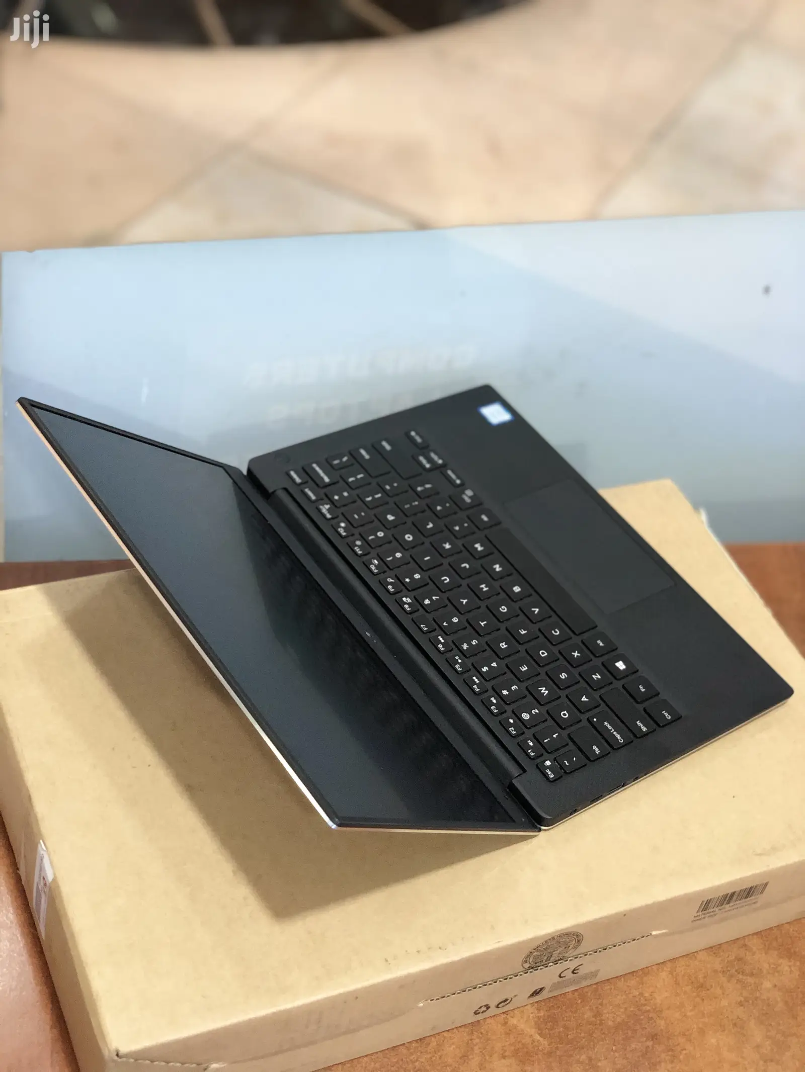 New Laptop Dell XPS 13 (9360) 8GB Intel Core I7 SSD 512GB