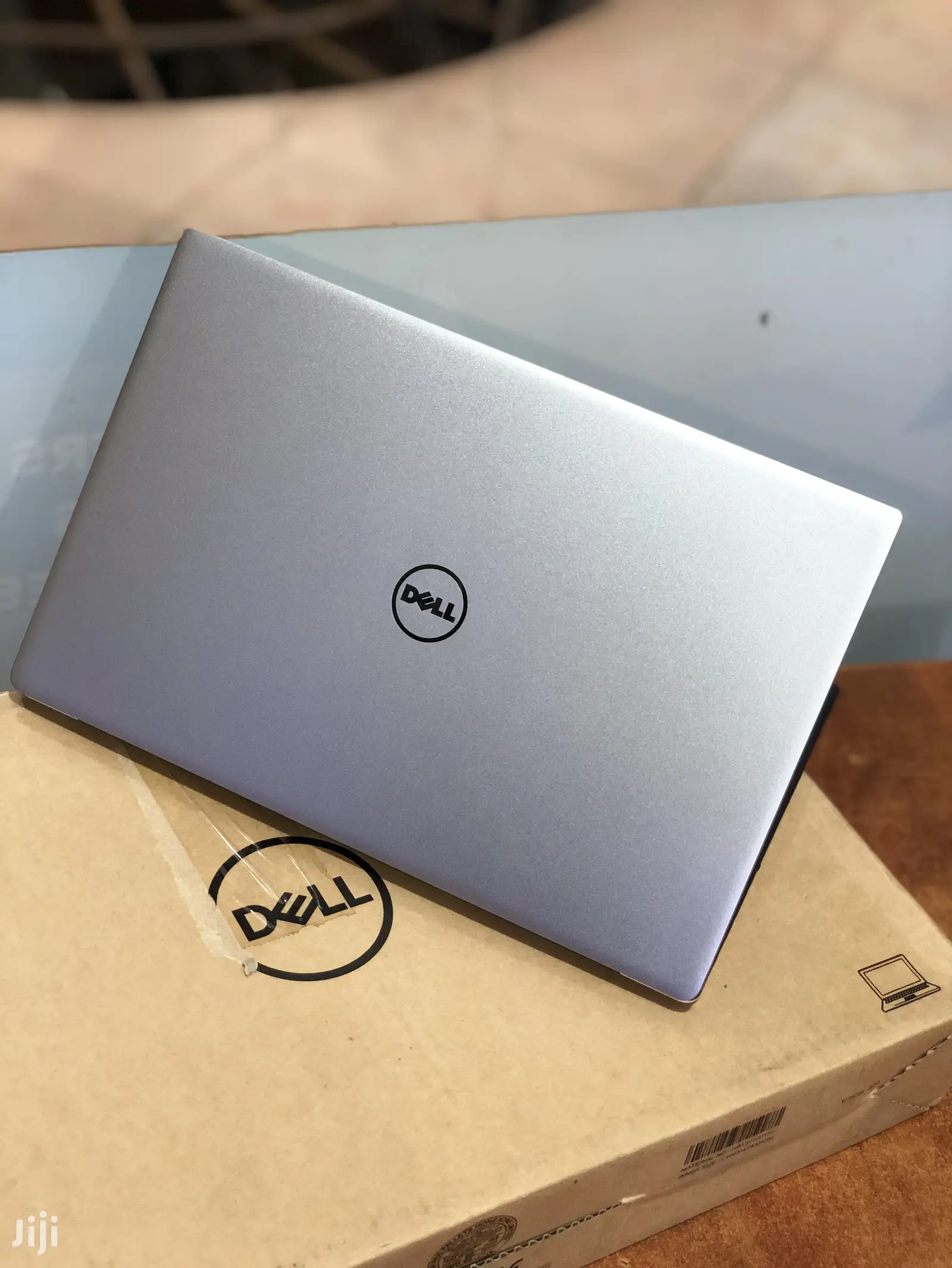 New Laptop Dell XPS 13 (9360) 8GB Intel Core I7 SSD 512GB