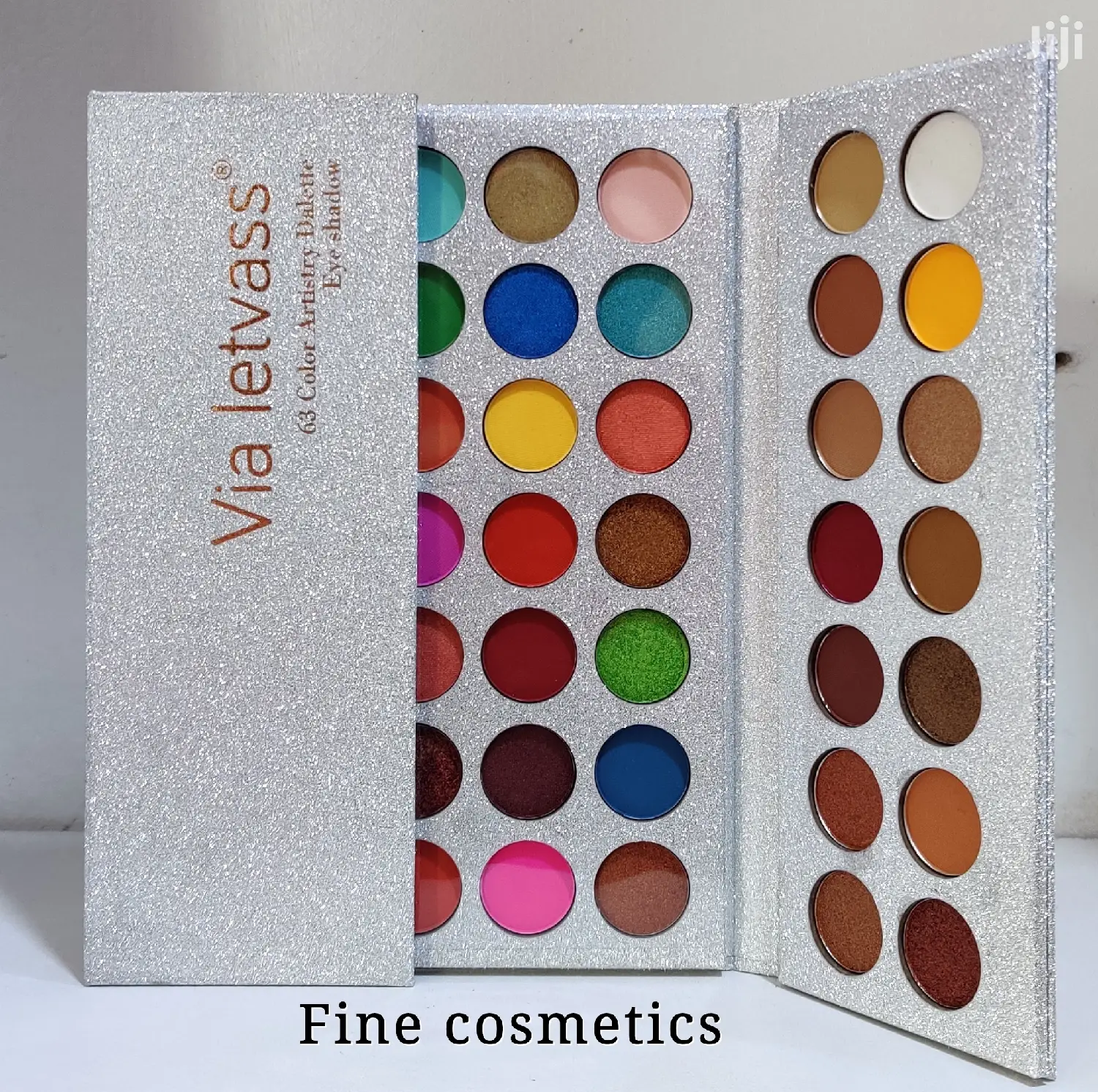 Makeup Eyeshadow Palette Of 63 Shades