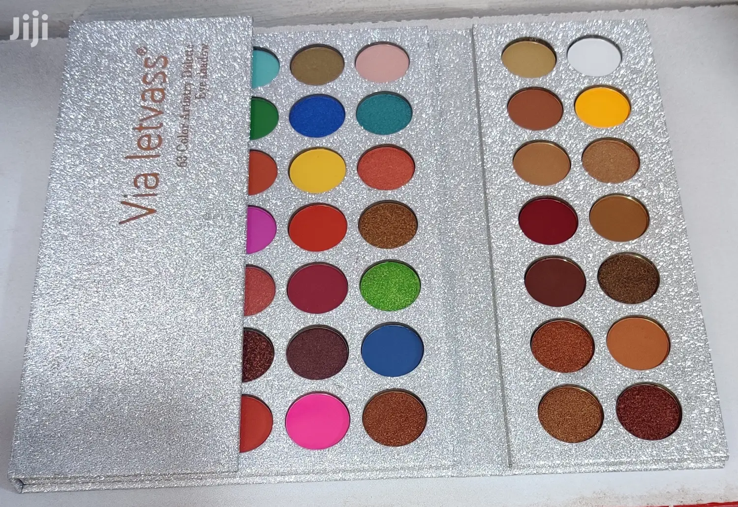 Makeup Eyeshadow Palette Of 63 Shades